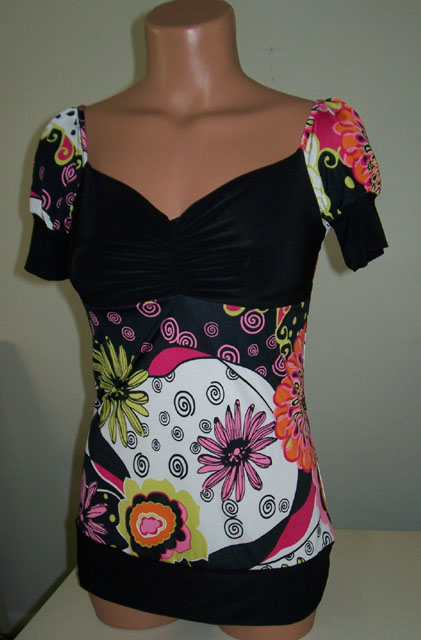 Flower pattern top.